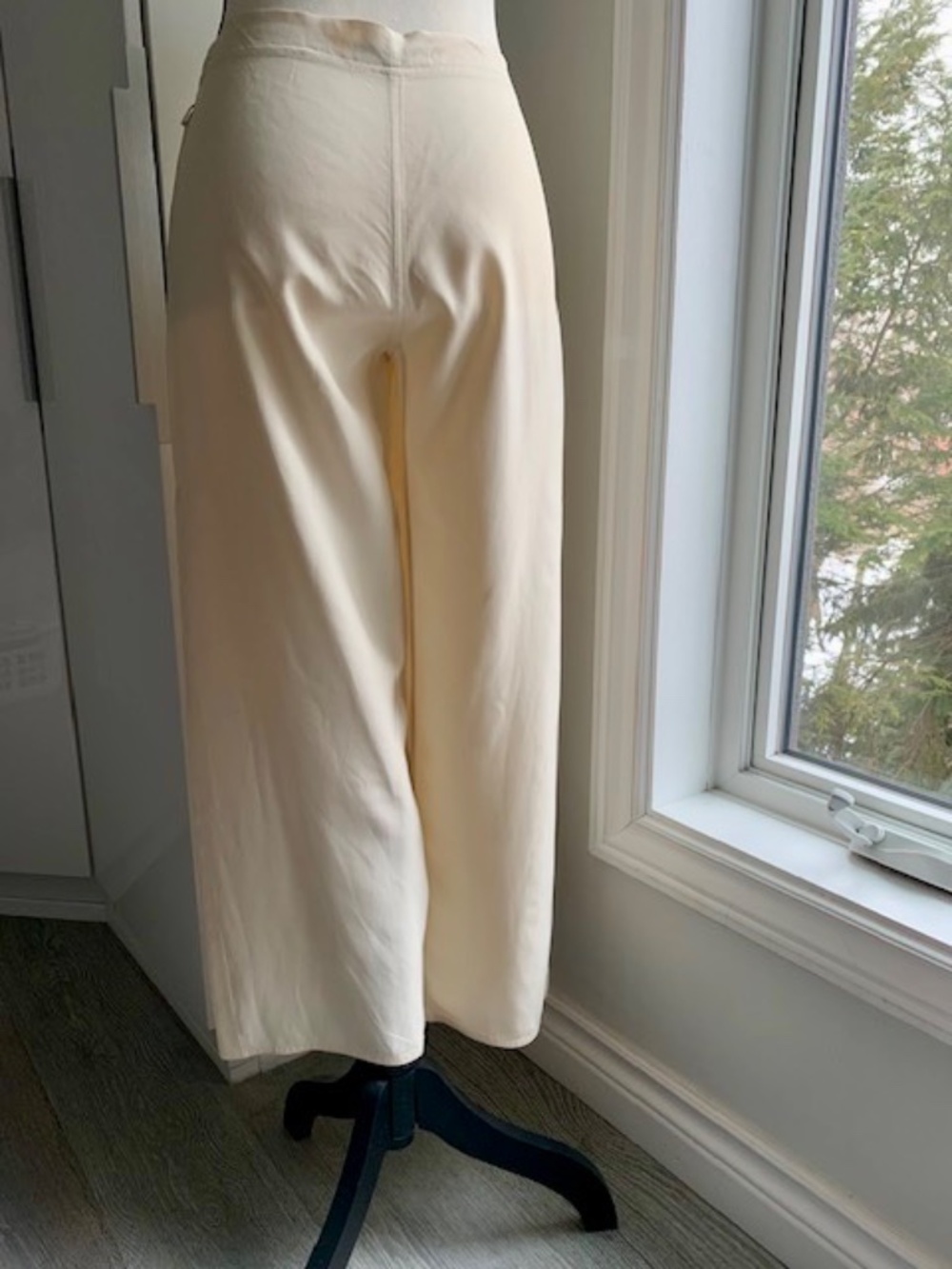 The Row silk cropped pants Small like new - Picture 6 of 11